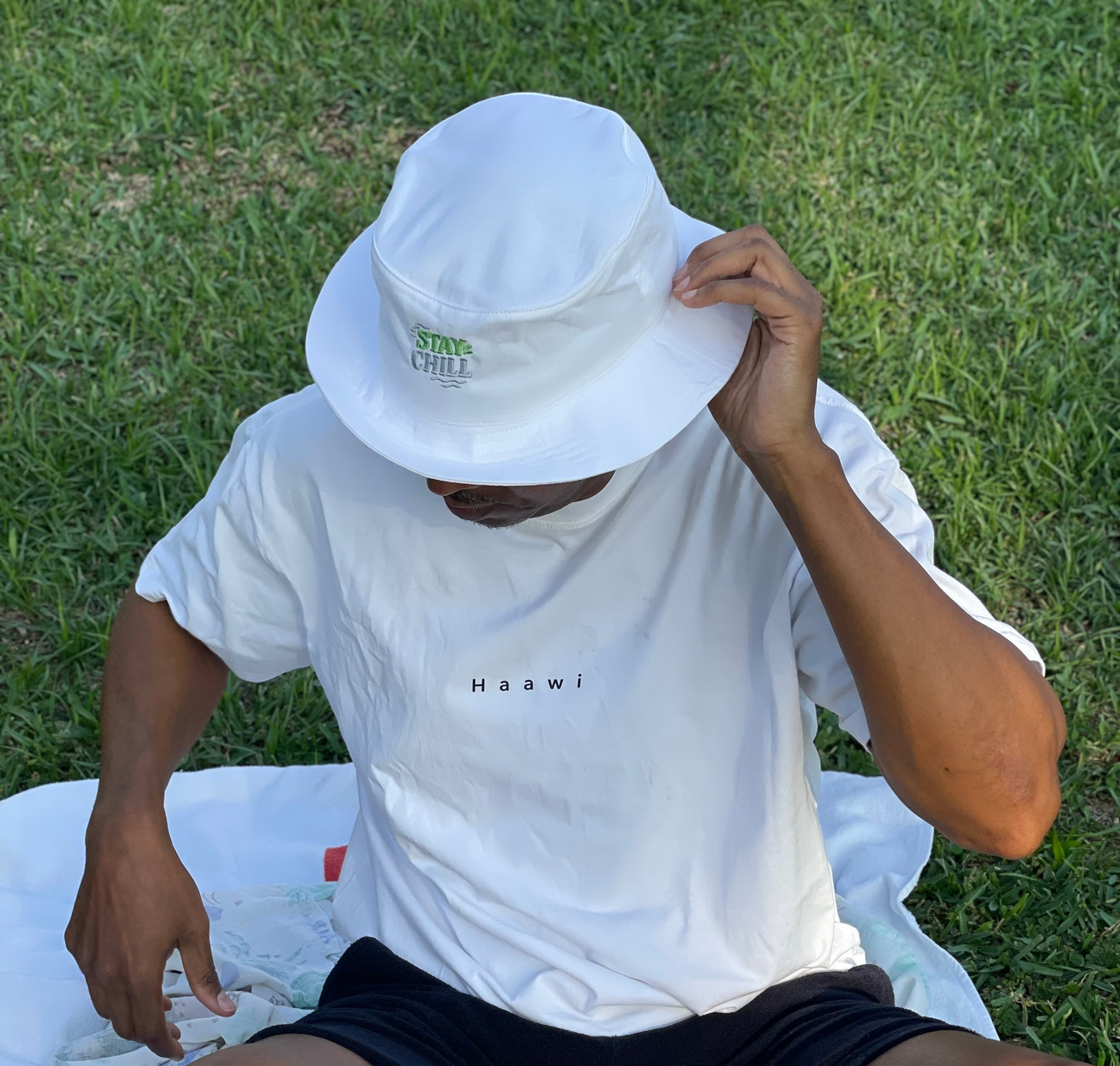 Mahalon Honolulu Stay chill Bucket Hat