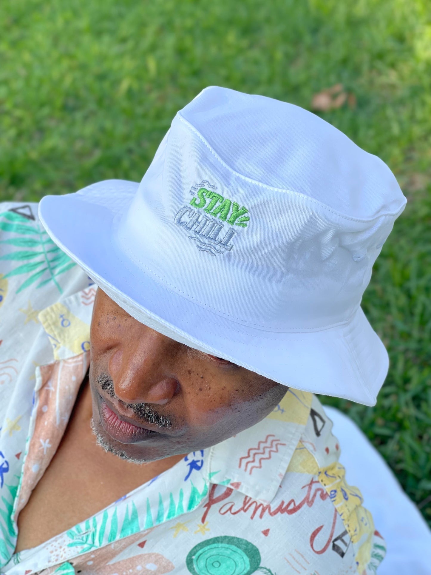 Mahalon Honolulu Stay chill Bucket Hat